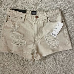 URBAN OUTFITTERS SHORTS